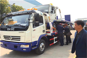 新晃汽车道路救援拖车价格